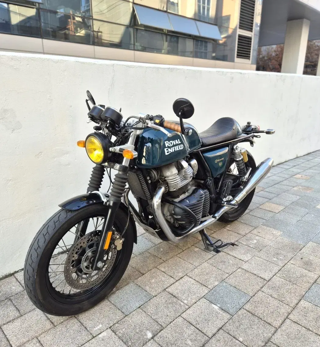 2019년식 로얄엔필드 컨티넨탈GT 650 판매합니다.